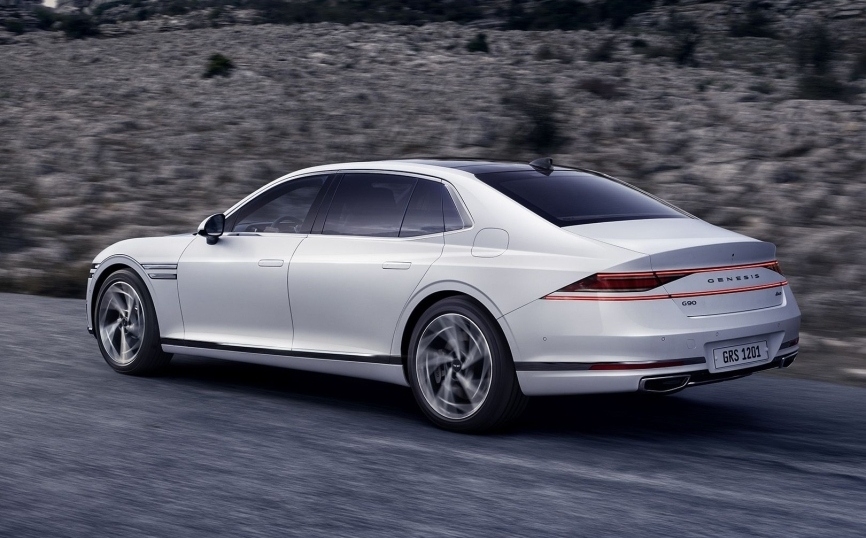 Hyundai G90, СИСТЕМА БЕЗОПАСНОСТИ НА АВТОМАГИСТРАЛИ